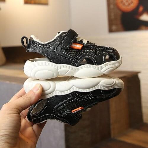 Childrens sandals 2019 summer new boys hollow mesh surface beach shoes girls net red casual shoes