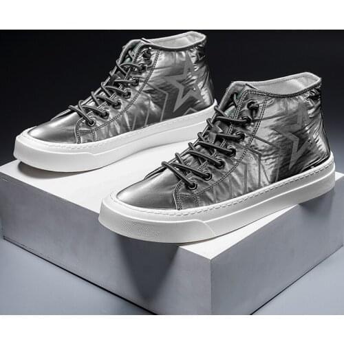 Men Skateboarding Shoes High Top Leisure Boots Sneakers Breathable Street Shoes Sports Shoes Hip Hop Walking Shoes Reflective