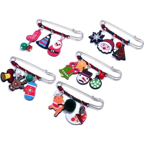 Snowman Stockings Santa Tree Brooch Pin Christmas Gifts Women Men Brooches Charm Gifts Fashion Jewelry Winter Coat Cap SP-34