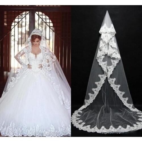 Vintage White Ivory One Layer Wedding Veil Lace Edged Chapel Length Romantic Bridal Veils with Comb Cheap Ready to ship CPA091