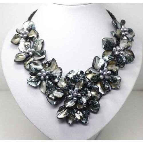 Perfect Black Shell Floral flower & Black Cultured Pearl Necklace