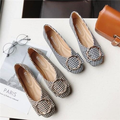 Spring Ladies Shoes Flats Women Shoes Square head elegant Metal decoration Casual comfortable Loafe Literary High Quality U25-53