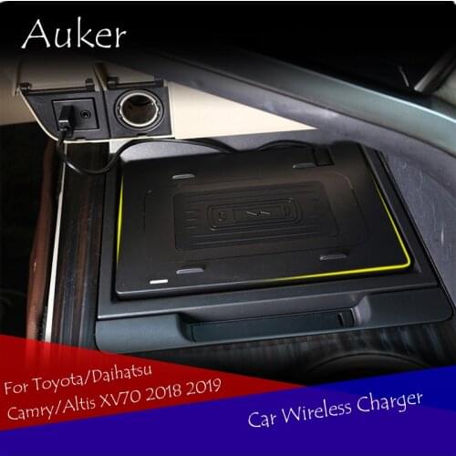 10W Qi Wireless Charger quick Wireless Charging Car console Wireless Charger For Toyota Camry 2018 2019