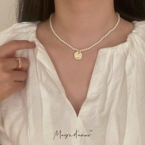 Wholeslae Koran Fashion Trendy2021 Vintage Freshwater Peals Gold Filled Coin Pendants French Street Style Women Luxury Necklace