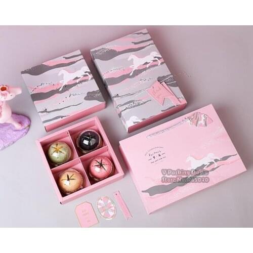 17x17x5cm 24.5x17x5cm Horse pattern Pink box Gift Box Candy Food box Wedding Gift Packag Christmas Party Decor Supplies