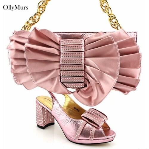 New Aarrival Pink Color Shoes And Bag To Match Set talian Style Decorated With Rhinestone Pumps Shoes And Bag Set
