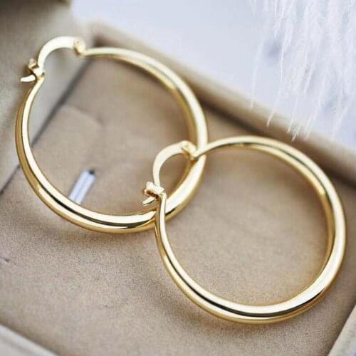 Fashion Simple Womens Gold Plated Earrings Exquisite Large Round Earrings for Princess Party Wedding Engagement Jewelry