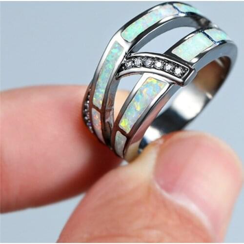 Vintage Charm Black Gold Wedding Ring Boho Female White Opal Stone Rings For Women Promise Love Geometric Hollow Engagement Ring