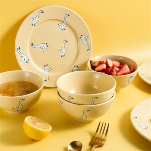 Nordic Ceramic Cute Cartoon Round Salad Plates Vintage Dessert Fruits Snack Dish Wedding Cakes Tray Soup Rice Bowl Tableware