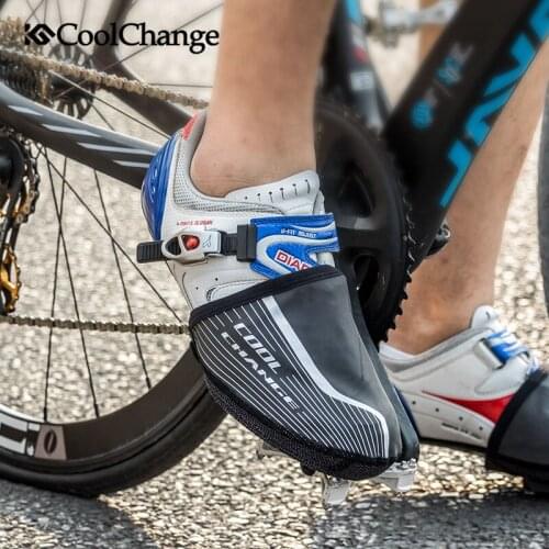 CoolChange Bicycle Shoe Cover Elastic Waterproof Reflective Mountain Road Bike Overshoes Half Palm Cycling Shoe Protector