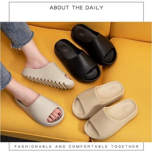 Unisex Men Women Couple Thick Sole Non-slip 2021 Summer Beach Slippers Female Home Indoor Bathroom Soft Shoes Sandals Flip Flops