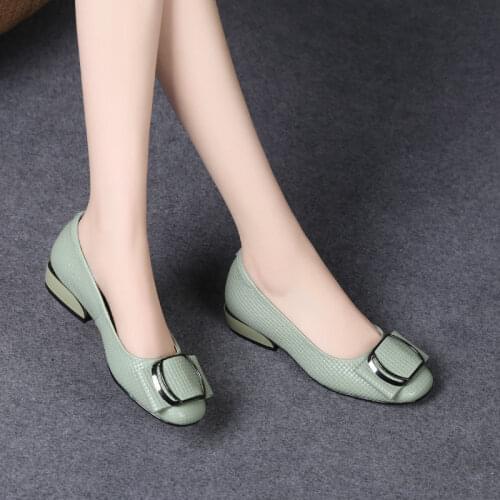 Soft leather shoes womens spring and autumn 2021 new non-slip soft sole comfortable thick heel shoes womens fashion round head