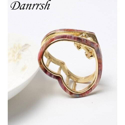 Medium Surround Hollow Heart Triangle Hair Claws Alloy Gold Hair Clips Women Headwear For Girl Hairpins Hair Accessories