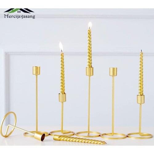 2Pcs/Lot Table Candle Holders European Style Candlestick Gold Ornament for Wedding Dinner Birthday Decoration Candelabra GZT055
