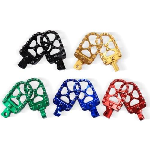 Par Motorcycle CNC Foot Pegs Footrest 10mm Bolt For Harley Breakout Dyna Electra Glide Fatboy Forty Eight Night Train