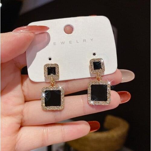 Simple Temperament Earrings Korean Fashion Exquisite Jewelry Women Black Square Five-pointed Star Round Luxury 2021 Jewelry
