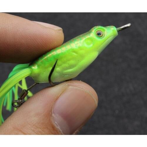 NEW 5pcs Small Frog Soft Fishing Lure 3.5cm 4g 3D Eyes High Quality MINI Frog Lure Bass Bait 2 Hooks and Sequin tail Topwater