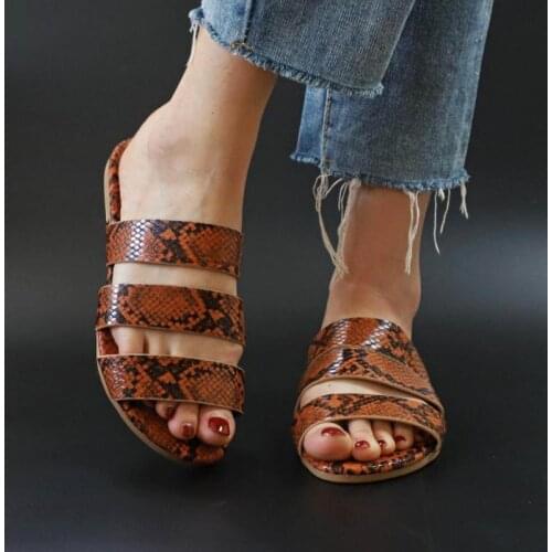 Womens Sandals Leopard Snake Print Shoes Casual Animal Prints Outside Slippers Flat Buckle Slippers Womens Hot 2021