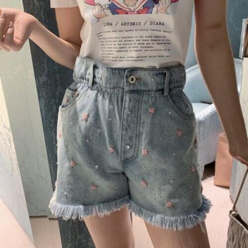 Vintage Loose Wide-Leg Shorts Women Casual High Waist Ripped Jeans Women Luxury Design Beading 3D Flower Fashion Clothes