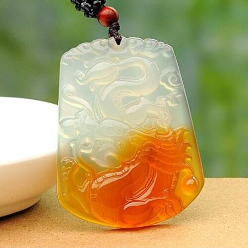 Fine Jewelry Fashion Chalcedony Hand-carved Dragon Necklace Auspicious Blessing Pendant Christmas Gift