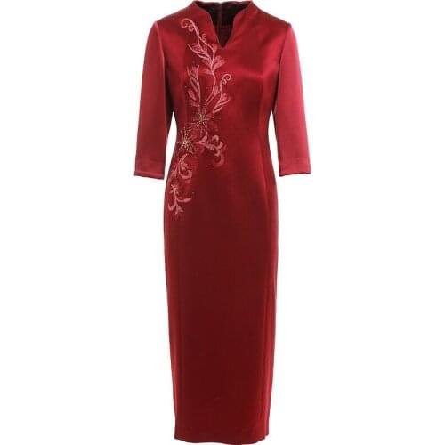 Gowani Oriental Traditonal Red Qipao Cheongsam Sequin-embellished Embroidery Notched V-neck Premier Satin Maxi Dress Banquet