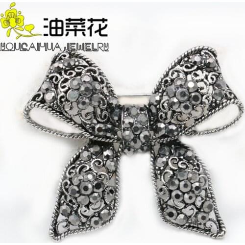 Black Color Rhinestone 19 Styles Bow Brooches Flower Leaf Peacock for Women Vintage Fashion Jewelry Winter Accessories Wholesale