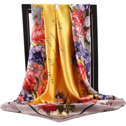 2021 Fashion Print Silk Scarves Popular Summer New Letter Handkerchief Female Dustproof Bandanna Luxury 90X90CM Sunscreen Shawls