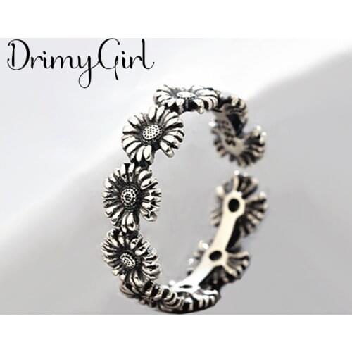 New Hot Sale Exaggerated Adjustable Size Sunflower Rings For Women Men Girl Party Gifts Minimalist Jewelry 2021