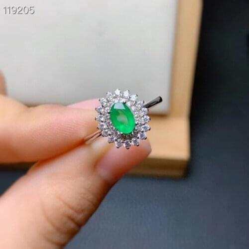 Womens New Ring Natural Emerald Ring 925 Silver Simple Design Fresh and Lovely Style