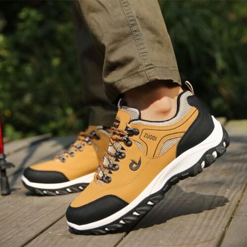 2021 Outdoors Sneakers Waterproof Mens Shoes Men Combat Desert Casual Shoes Leisure Hiking Mountaineering Travel Sneakers Men