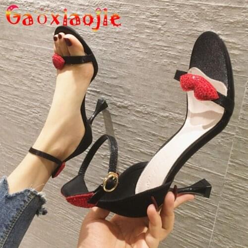 High-Quality Silk One Word Band Summer Women Sandals Shining Diamond Red Lips Fashion Cover Heel 7.5CM High-Heel Shoes 2021 Hot