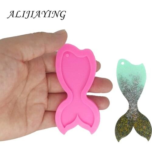 DIY Shiny Fish tail shape silicone mold for key chain with a hole resin jewelry molds for 3D crafts tools DY0059