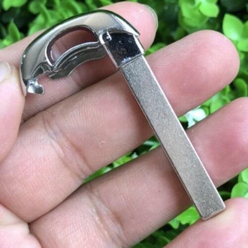 DAKATU Emeregeny spare key blade For Chevrolet Malibu XL Equinox Camaro Smart Remote key blade replacement