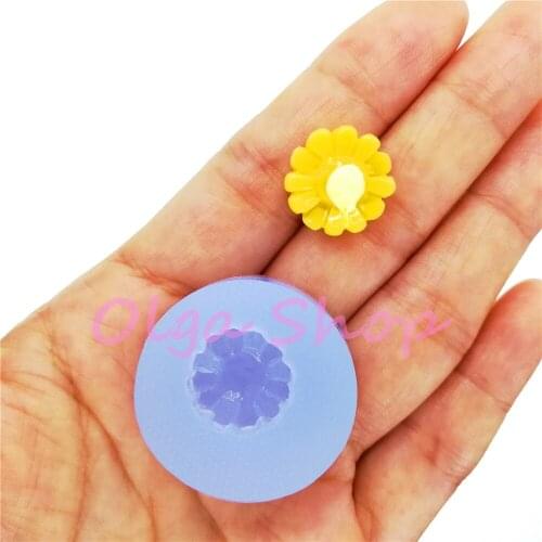 HYL448 15.3mm Flower Silicone Mold Fondant Cake Decoration Candy Resin Clay Earrings Necklace Craft Soap Candle FOOD SAFE