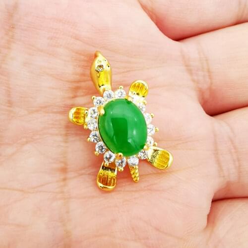 Imperial Green Jades Turtle Bead Pendant Gem 1PCS