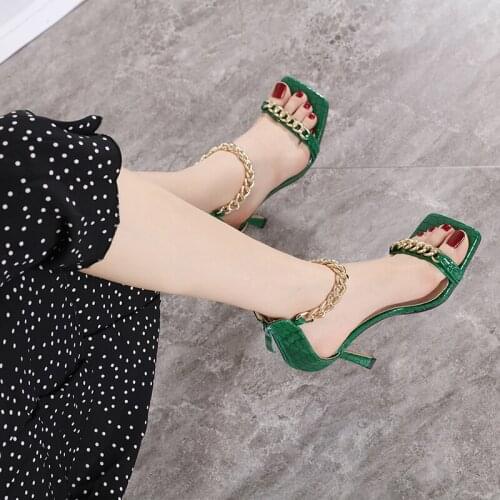 Lady Alloy Stereo Trinkets Summer Sexy Comfortable High Heels Peep Toe Party Sandals Square Female Fashion Chain Shoes Woman