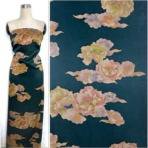 35Momme Heavy Silk Cheongsam Culottes Fabric Satin Hand-painted Fragrant Yarn Dark Green Peony Auspicious Clouds