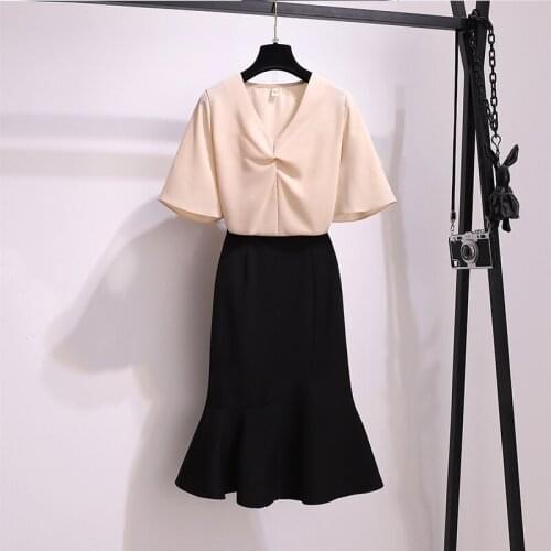 Foreign Style Two-piece Suit Design Sense Niche V-neck Chiffon Short-sleeved Top Temperament Half-body Fishtail Hip Skirt Female