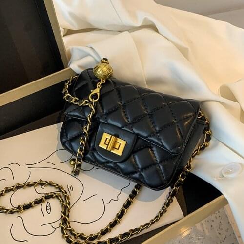 Europe and The United States Hot Womens Bags 2021 New Fashion Lingge Chain Messenger Bag Textured One Shoulder Small Square Bag