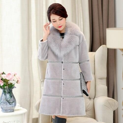 New sheep shearing Fur Coat stitching fur one in the long section of imitation fox fur collar Faux Fur Coat Women Coat Plus Size