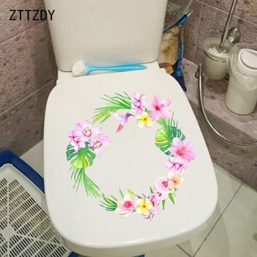 ZTTZDY 22.8CM×23.7CM Happy Asuka Wreath Living Room Wall Stickers Home Bathroom Toilet Decoration T2-0931