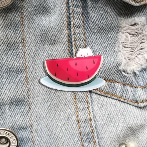 Vintage Womens Brooch Cute Acrylic Lapel Pins For Backpacks Beautiful Watermelon Badges Clothes Bag Accessories Jewelry Gift