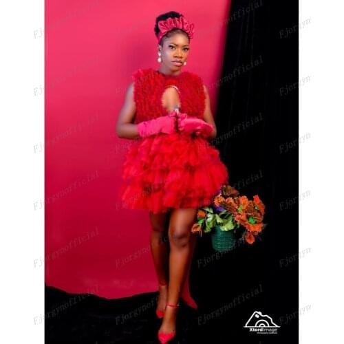 2021 New Trend Red Ruffles Hole Neck Mini Cocktail Dresses Multilayered Party Dress Sleeveless Zipper Back Short Prom Gowns