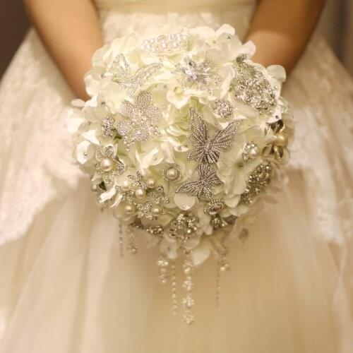 Iffo hydrangea flower diamond pearl butterfly gem bride wedding hand holding flower white bouquet fashion personality novel