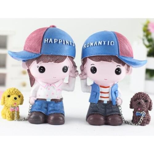 Creative couples dolls resin dog walking dolls Lovers Couple Miniature Mini Doll DIY Terrarium Figurines car home decoration