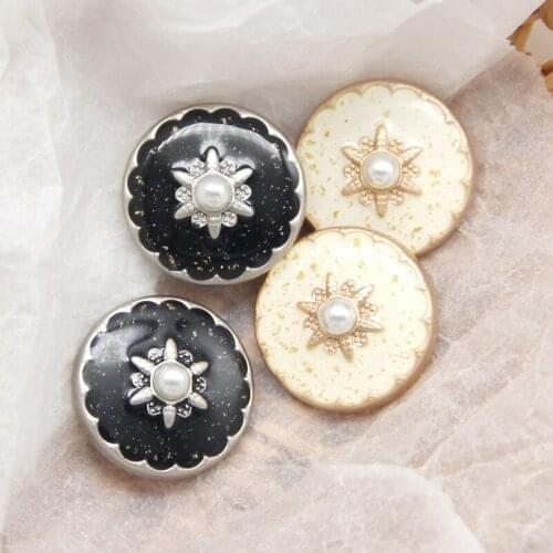 HENGC Vintage Round Flower Metal Jacket Buttons For Clothing Sweaters Suit Women Coat Decorations Sewing Accessories Wholesale