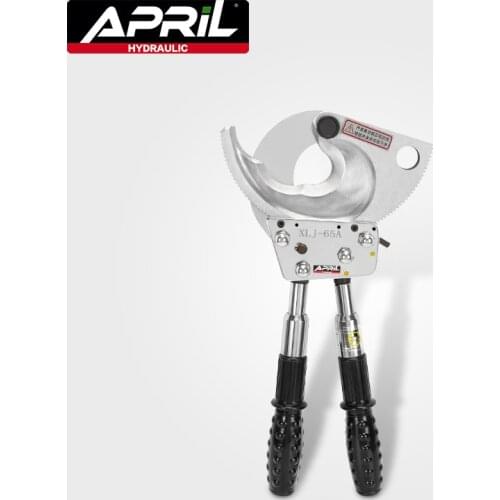 APRIL Scissors