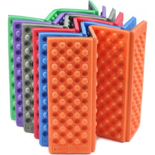Outdoor Camping Mat Ultralight Foam Picnic Mat Folding Honeycomb Beach Mat Tent Sleeping Pad Moistureproof Camping Cushion