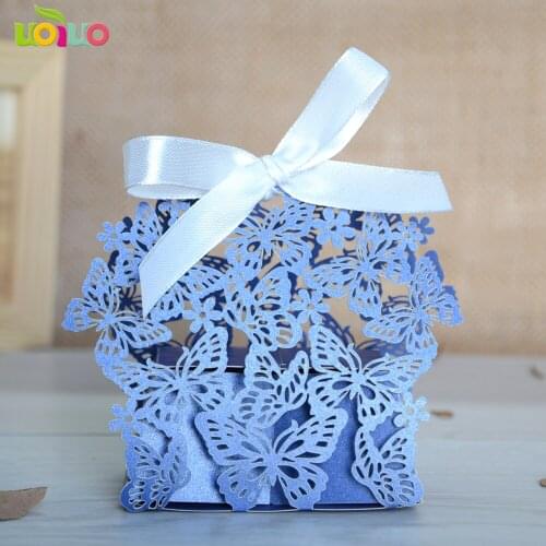50pcs Butterfly Decorated Hollow Laser Paper Wedding Box Laser Cut Chocolate Mariage Favors And Gifts Birthday