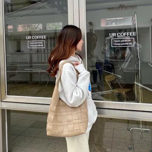 AFKOMST 2021 Spring New Arrivel Big Capacity Fashion Bucket Womens Handbag Soft Knitting Shoulder Bag For Lady/CT36239